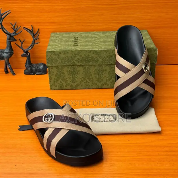 Slippers Na Farko Na Gucci Na Gaskiya - 1