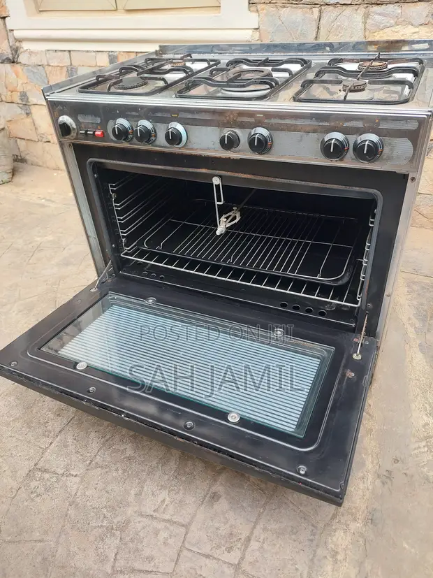 Royalty 5-Burner Gas Cooker - 1