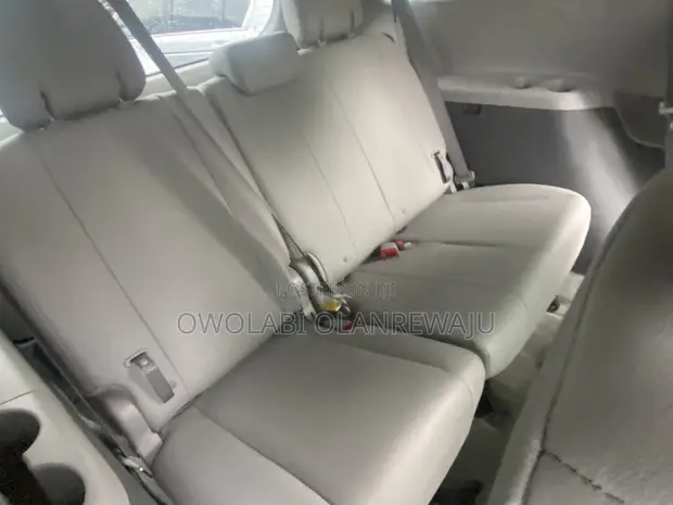 Toyota Sienna XLE 2018 - Wadda Aka Shigo Da Shi - 1