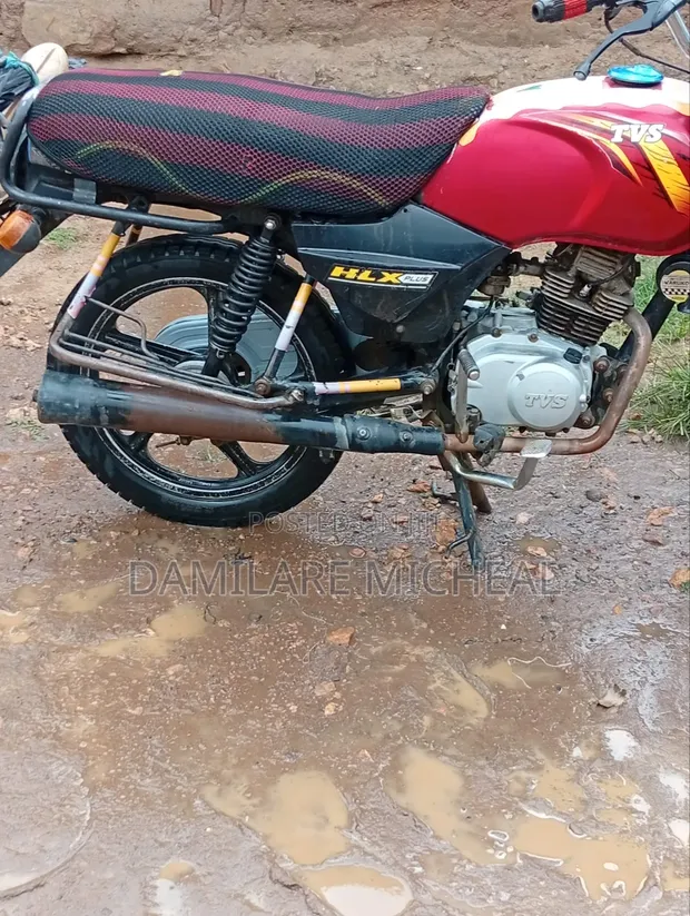 TVS HLX 125 2024 Red - 1