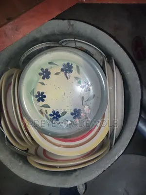 Plates masu Alatu (100 pcs)