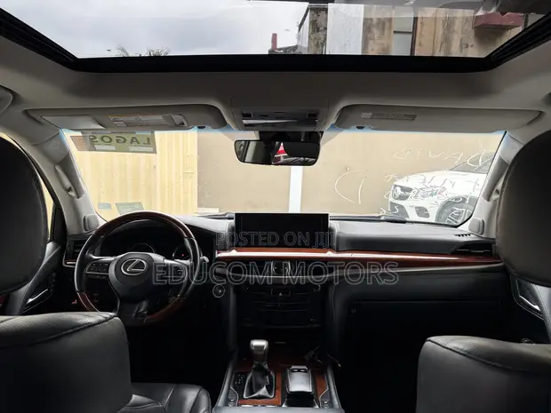 Lexus LX 570 AWD 2019 Zinari - 1