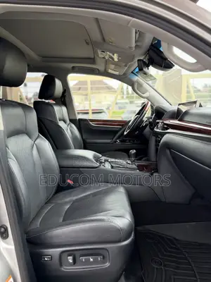 Lexus LX 570 AWD 2019 Zinari