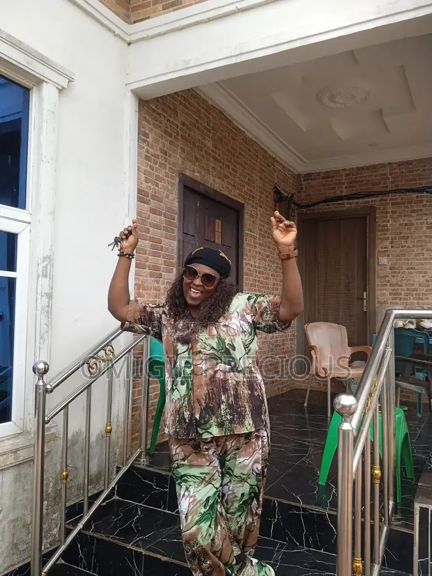 Mai Girki don Aiki - Kwararriyar Mai Girki a Gida - 1