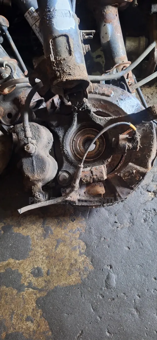 Cikakken Front Hub na Hyundai Santa Fe (2003-2005) - 1