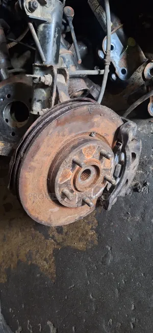 Cikakken Front Hub na Hyundai Santa Fe (2003-2005)