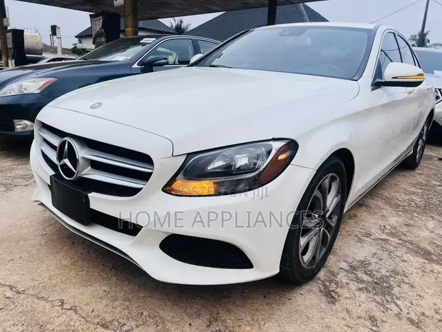 2016 Mercedes-Benz C300 Base 4Matic Sedan AWD White - 1