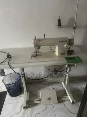 Hudong Industrial Straight-Stitch Sewing Machine with Table Stand