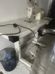 Hudong Industrial Straight-Stitch Sewing Machine tare da Tsarin Tebur - 3