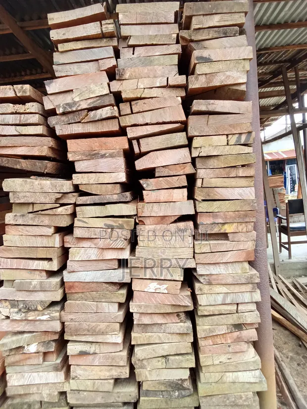 Kayi 2x12x20ft a Kasuwar Kayi ta Oyigbo, Port Harcourt - 1