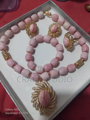 Saitin Kayan Kwalliya na Beads da aka Zana