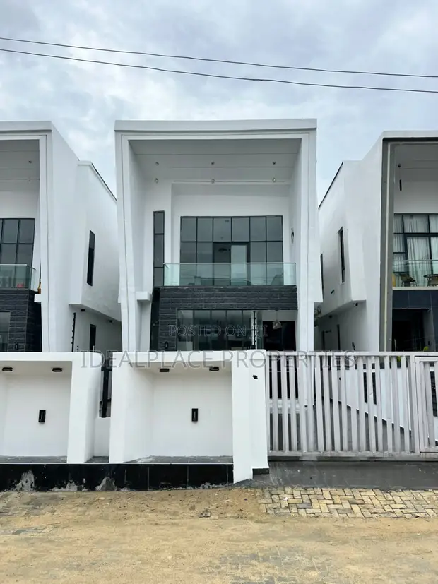 5 Bedroom Duplex with Pool & BQ in Ajah - 1