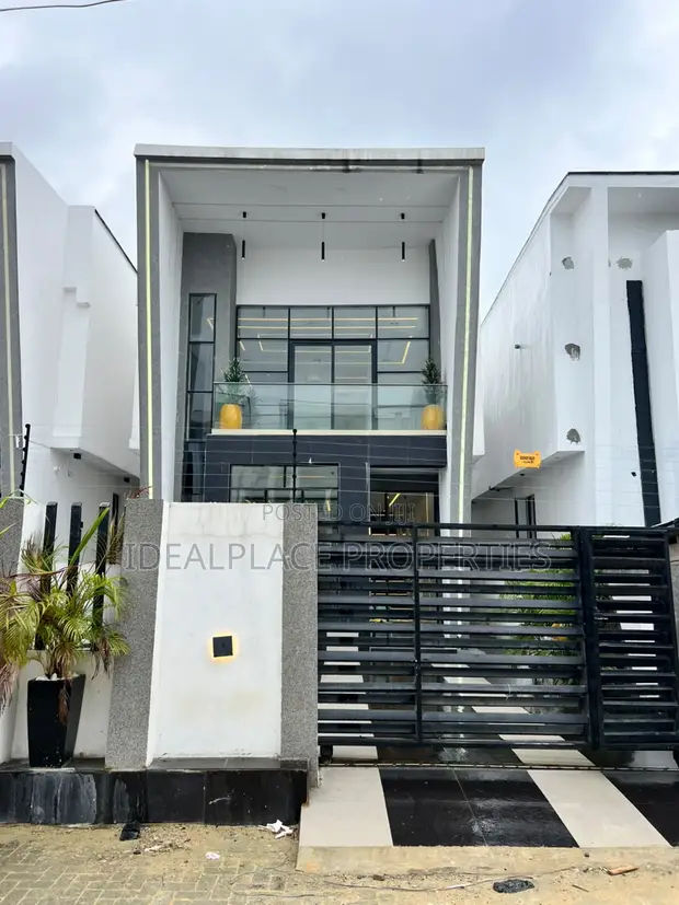 5 Bedroom Duplex with Pool & Gym in Ajah - 1