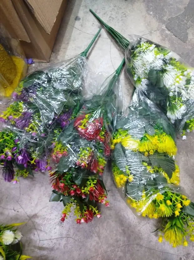 Artificial Flowers and Vase - Brand New - 1