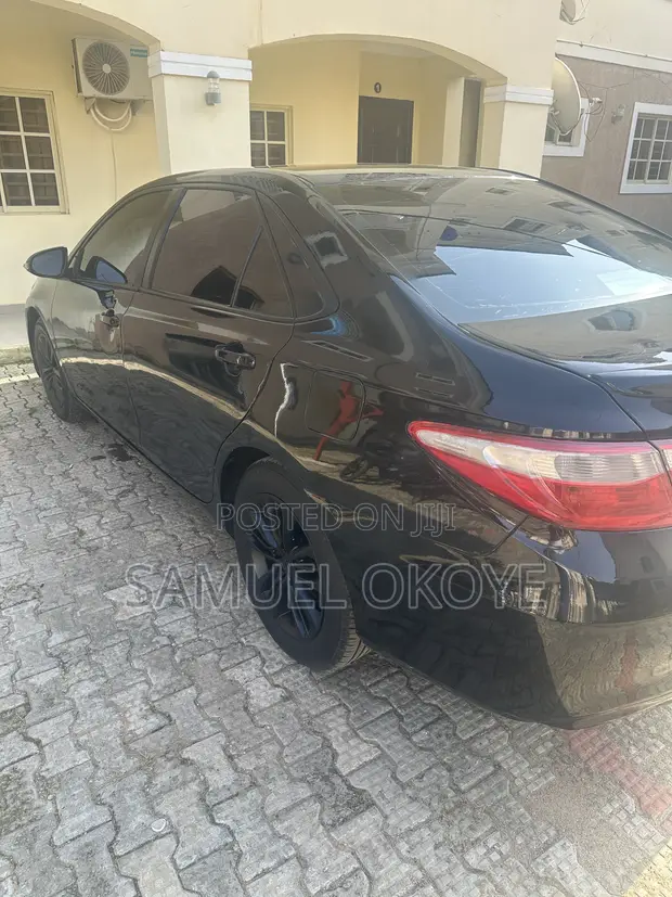 Toyota Camry SE Sedan ta 2015 - 1