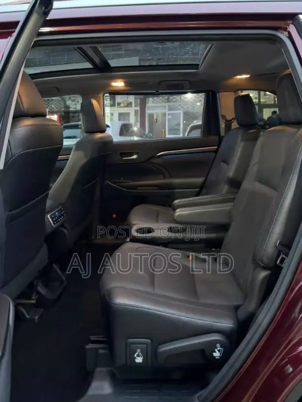2015 Toyota Highlander Limited Platinum SUV AWD - 1