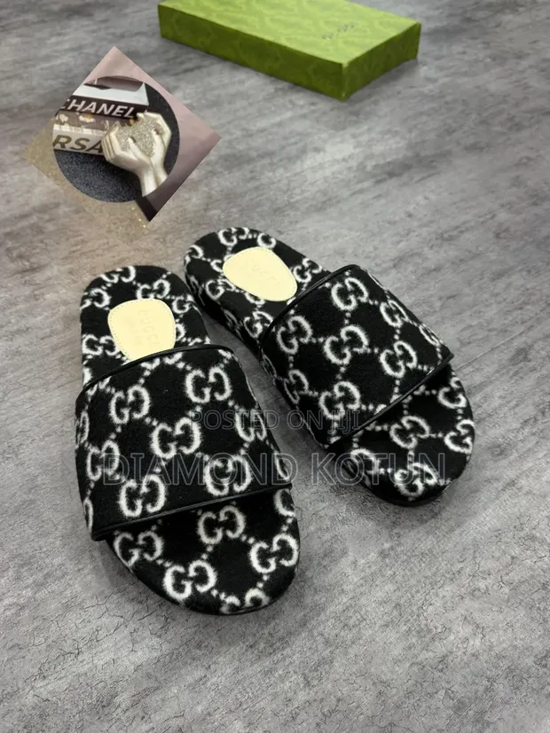 Luxury Chanel Women's Palm Slippers - 1
