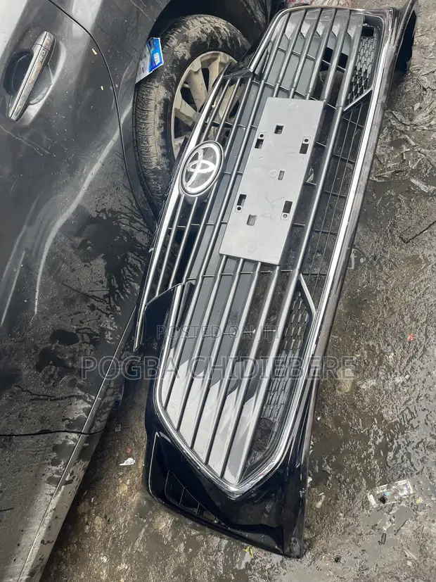 Gaban Bumper na Toyota Avalon (Na biyu) - 1
