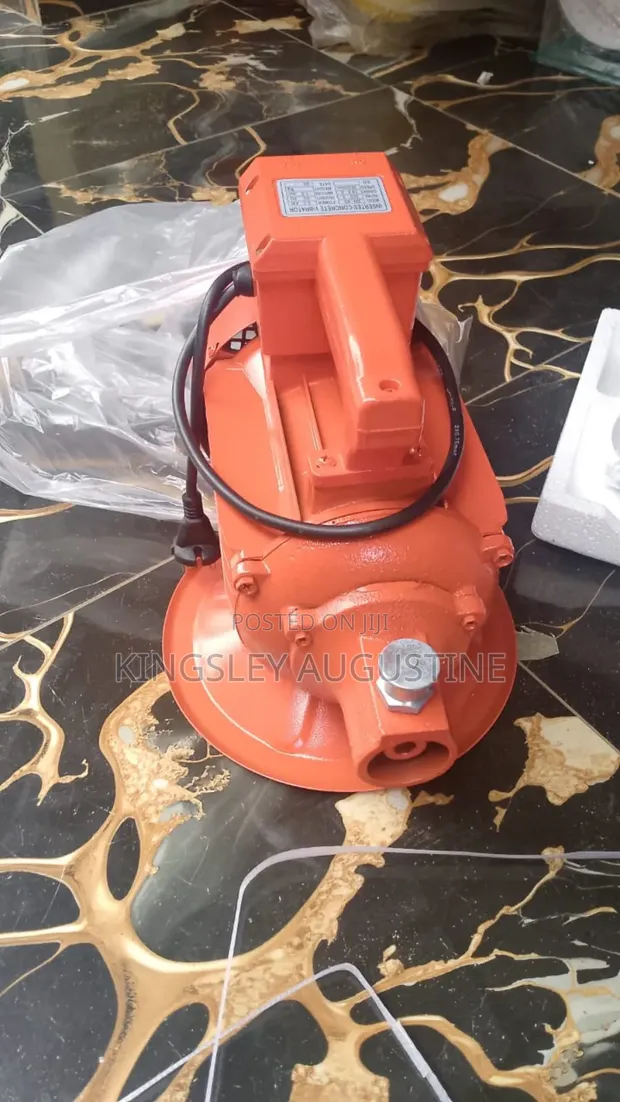 Electric Concrete Vibrator - 1
