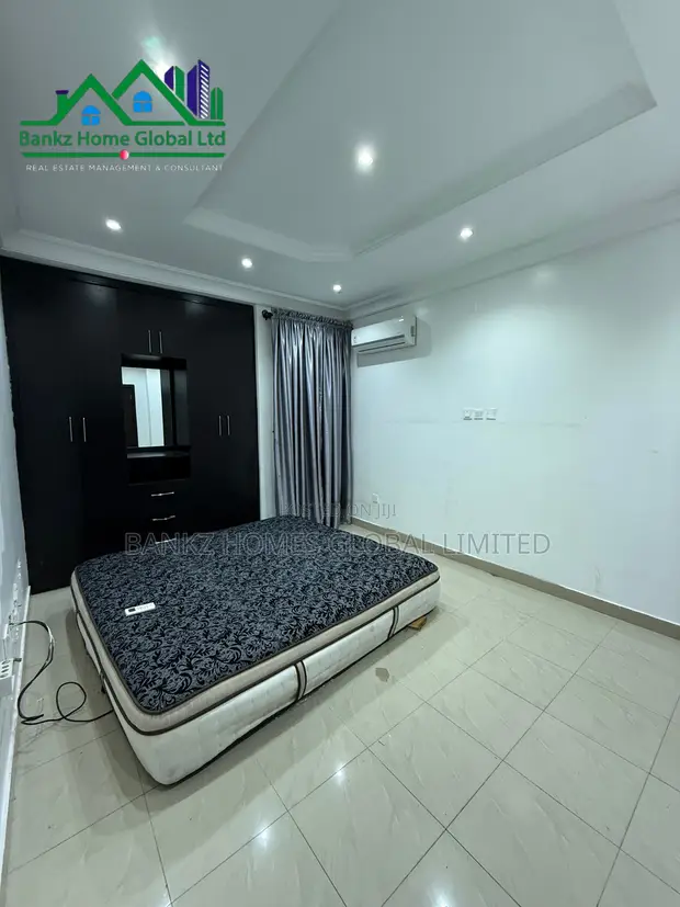 3 Bedroom Apartment for Rent in Ikoyi - 1