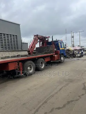 17 Ton Hiab Flatbed Truck for Hire