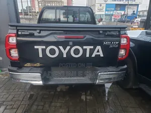 Sabon Toyota Hilux 2025 Baki