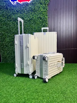 Premium Cream Hard Shell Spinner Luggage da USB Port