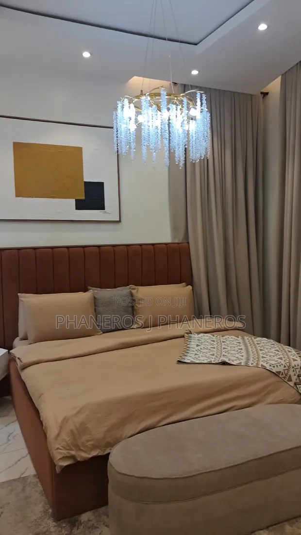 Brand New Home Interiors White Duvet Cover Set (7x7) - 1