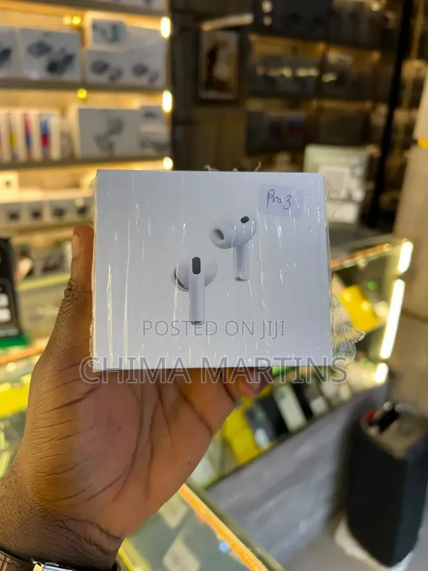 Apple AirPods Pro (Tsara na 3) - 1