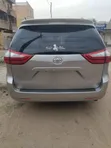 Toyota Sienna XLE Premium AWD 2018 - 4