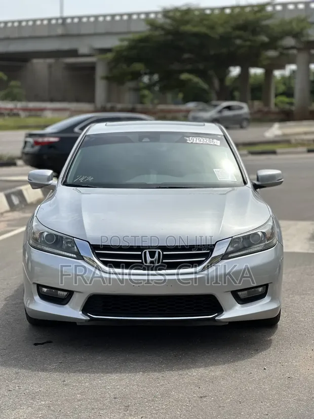 Honda Accord 2014 Silver - 1