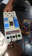 Eaton/Cutler-Hammer 250A 3-Pole Circuit Breaker na Masana'antu - 2