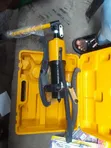20-Ton Hydraulic Bearing Puller/Extractor - 1