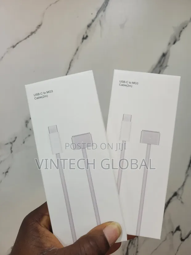 Apple USB-C to MagSafe 3 Cable (2m) - 1