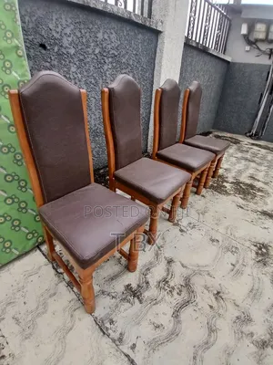 Saitin kujeru da kumfa na Home Interiors