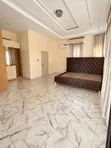 Dak'in Kwana 1 na Babban Gida a Wurin Raba a Thomas Estate - 5