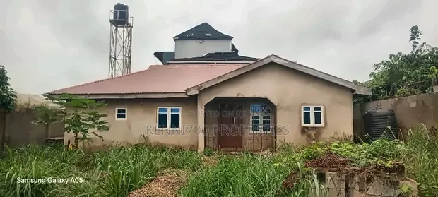 4 Bedroom Bungalow, Prime Estate, Obafemi-Owode - 1