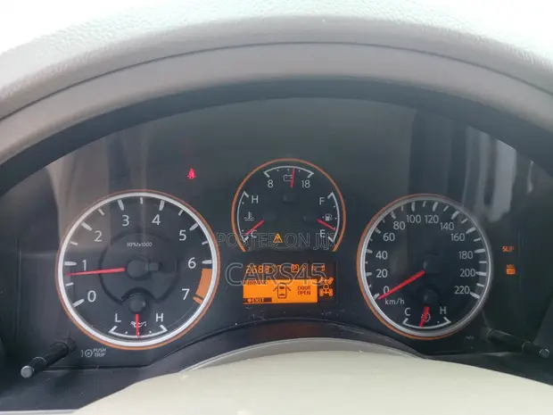 Nissan Armada 2009 Fari - 1
