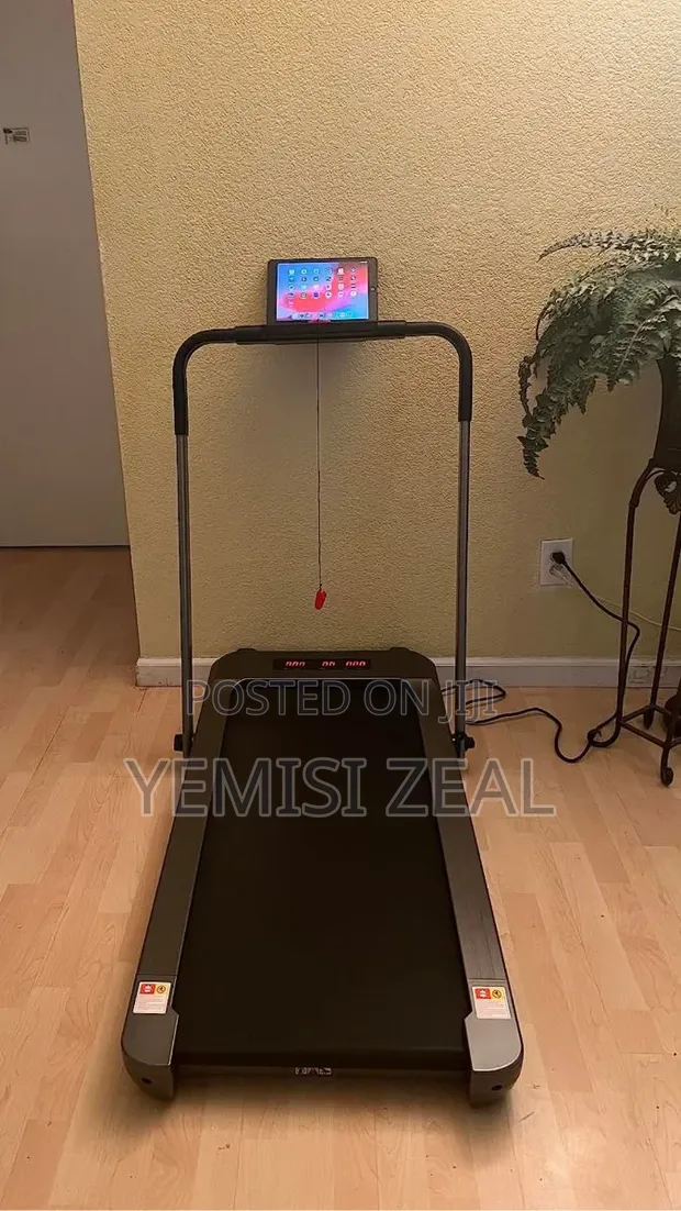 2.5HP Bodyfit Walkpad Treadmill with Bluetooth - 1