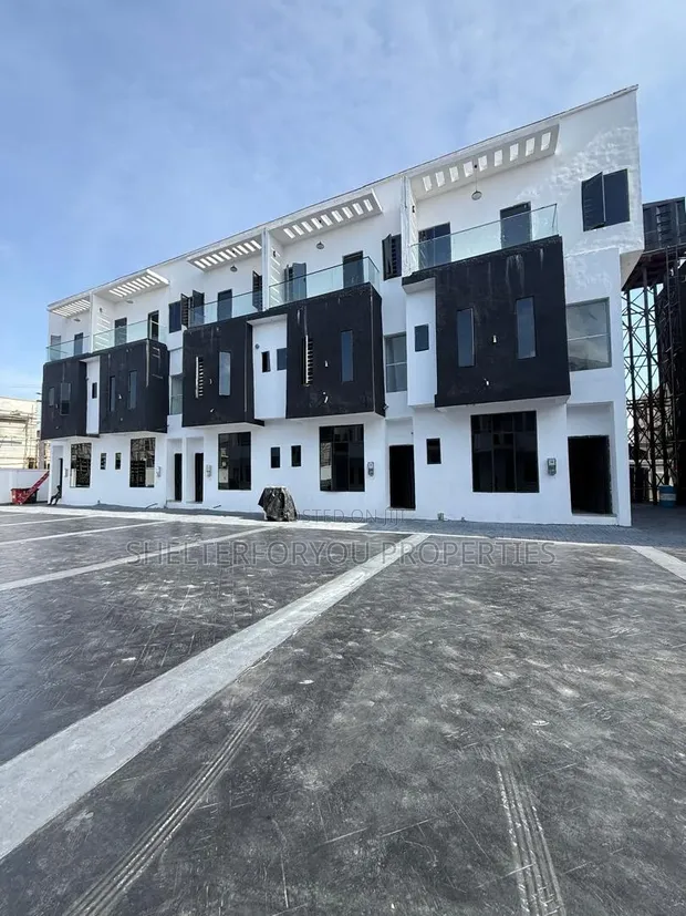 4 Bedroom Duplex for Sale in Lekki Phase 1 - 1