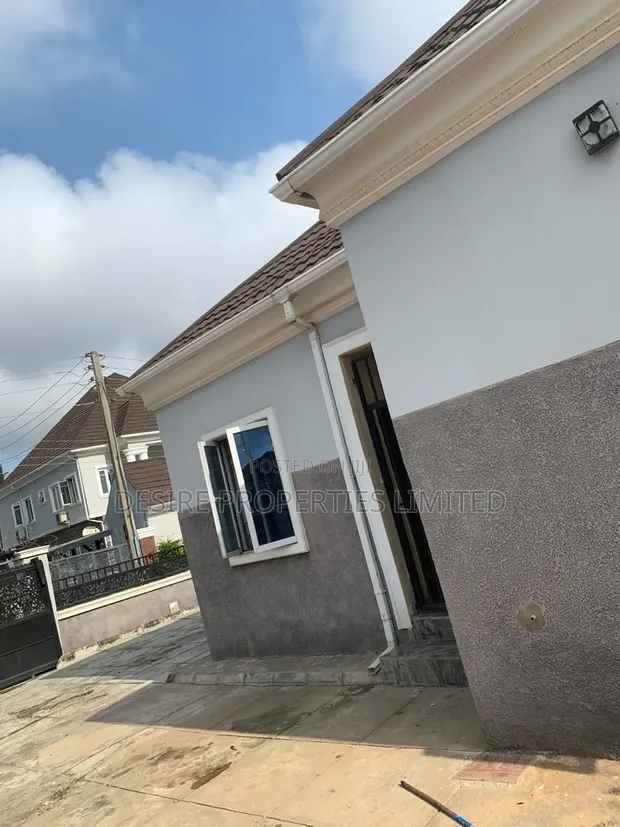 Furnished 2-Bedroom Bungalow in Mshel Estate, Sabon Lugbe - 1