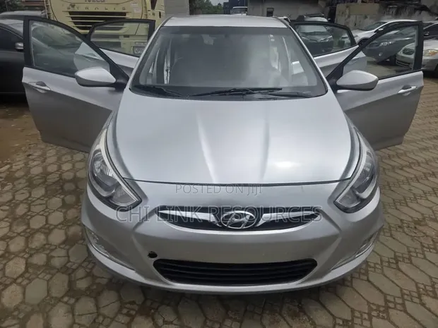Hyundai Accent 2017 Blue - 1