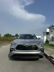 2021 Toyota Highlander XLE Silver - 2