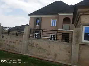 4 Bedroom Duplex na siyarwa a Tinumola Estate, Osogbo
