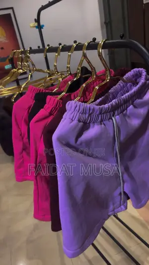 Shorts masu kyau na Mata da Maza - Na auduga, masu launuka daban-daban