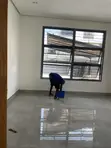 Professional Adhesive Gum Removal from Glass - 3