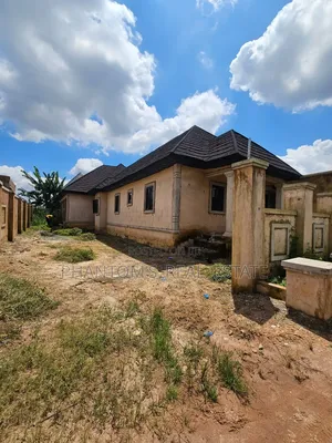 Bungalow 2 Dakuna don Siyarwa, St. Saviour, Benin City