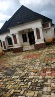 3-Bedroom Bungalow da BQ Sayarwa, Agbor Road Bypass, Benin City - 2