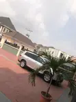 Gidan Kwana 3-Bedroom da Aka Shirya a Ikota Villa - 1