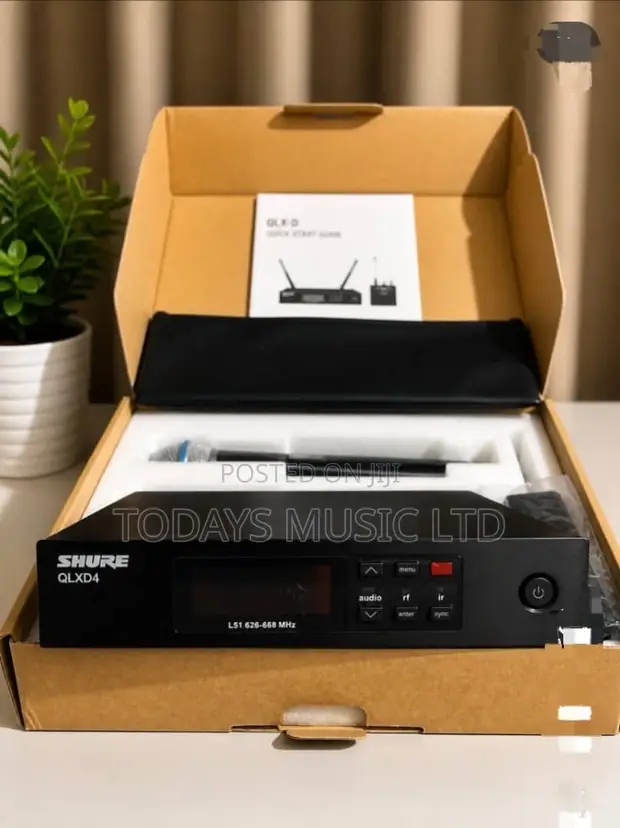 Shure QLXD24 Wireless Microphone System - 1